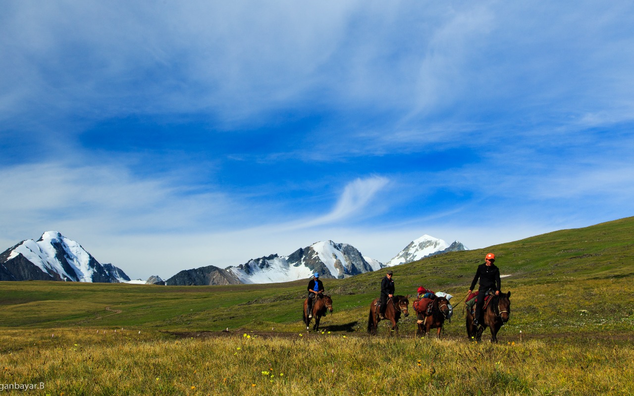 Horse riding in Mongolia | Premium Travel Mongolia