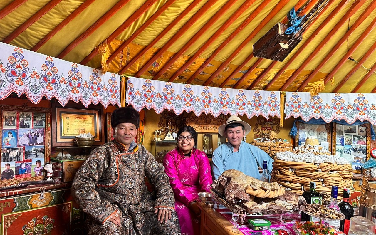 Tsagaan Sar Travels: A Beloved Traveler's Photo Diary | Premium Travel Mongolia