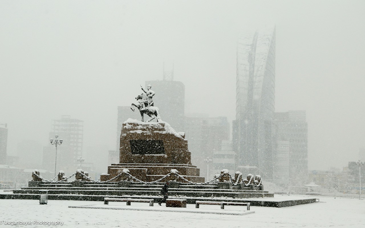 Sukhbaatar square in Ulaanbaatar | Premium Travel Mongolia