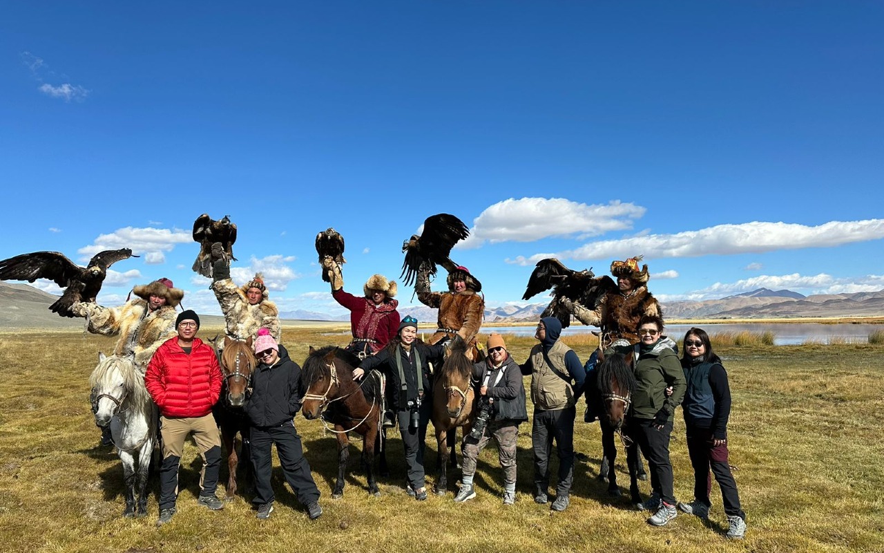With eagle hunters | Premium Travel Mongolia