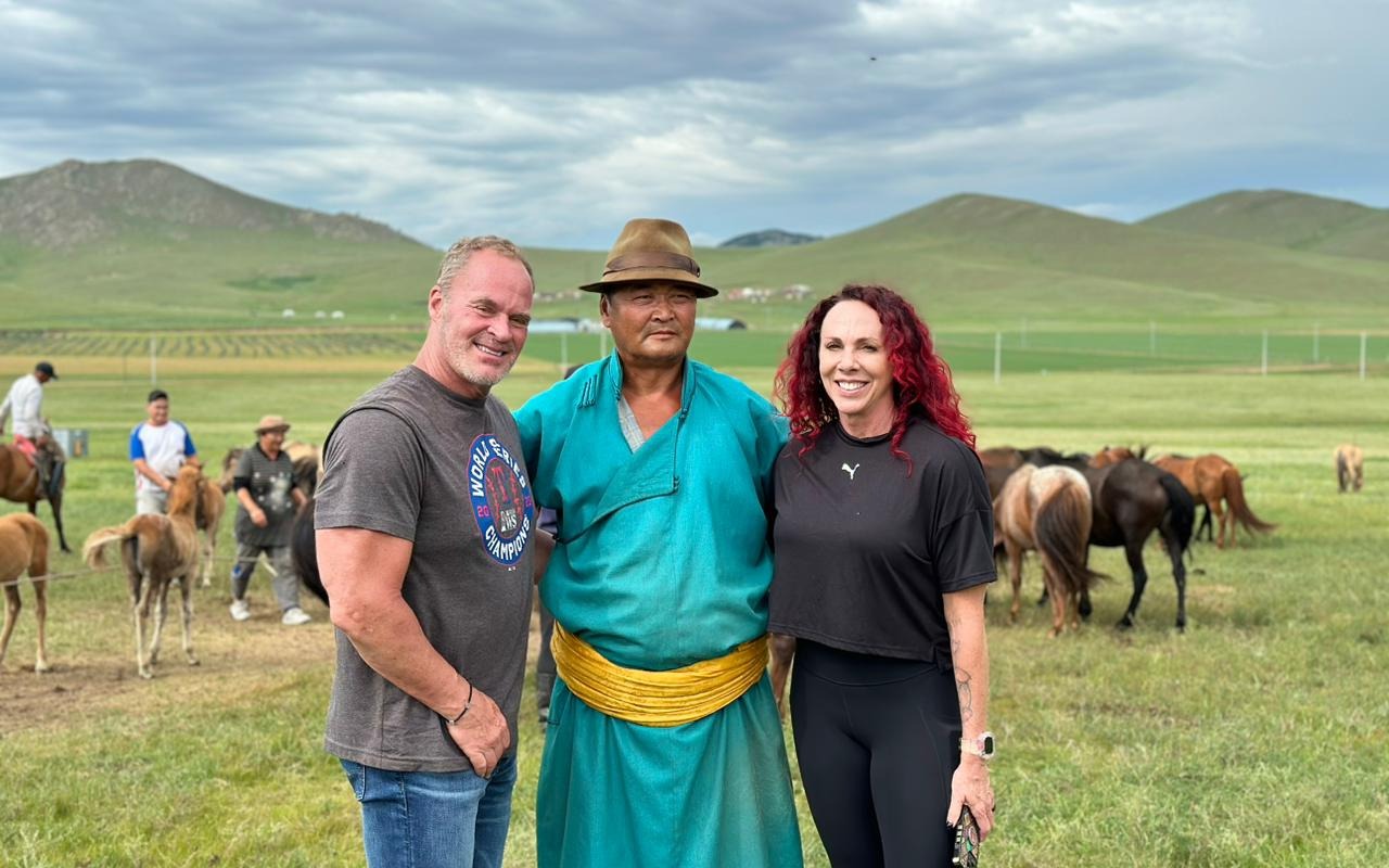 Meeting with nomads | Premium Travel Mongolia