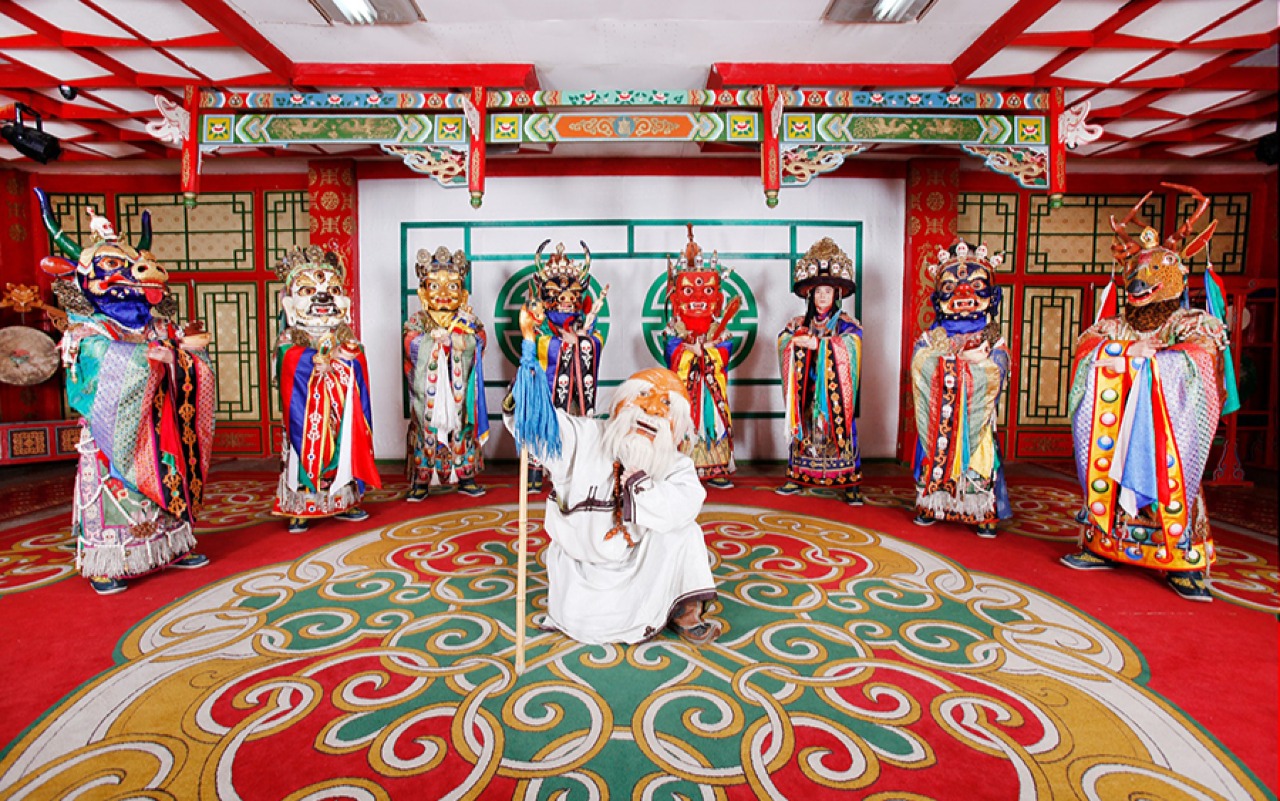 Tumen Ekh ensemble | Premium Travel Mongolia