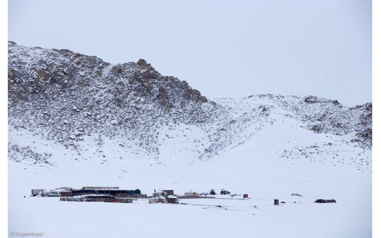 A nomadic family | Premium Travel Mongolia